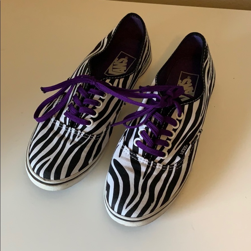 Zebra vans